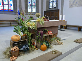 Familiengottesdienst zum Erntedankfest (Foto: Karl-Franz Thiede)